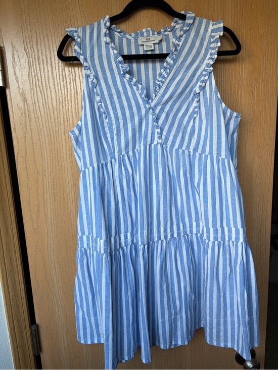 Vineyard Vines Dresses & Skirts - Vineyard Vines Blue & White Striped Ruffle Tiered Girls Dress